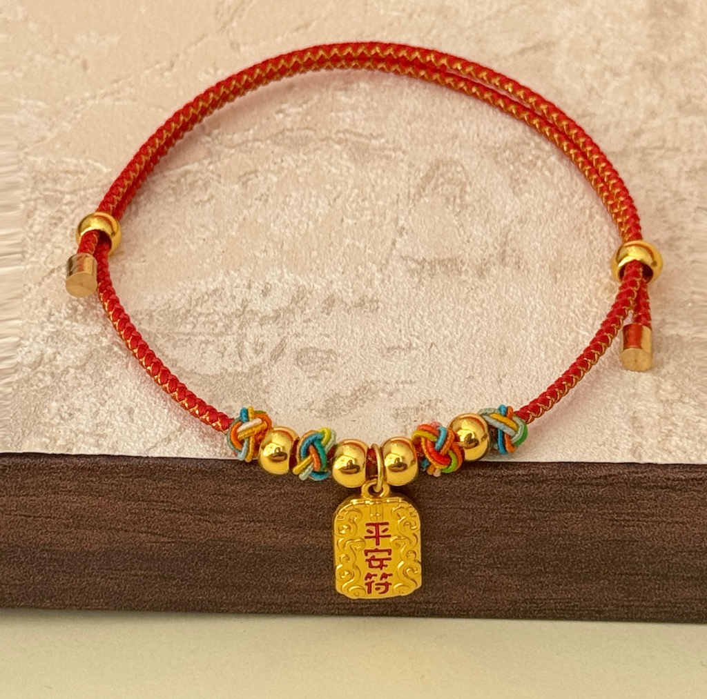 Lucky Charm Pet Collar Necklace with Gold Pendant – Adjustable for Cats & Dogs